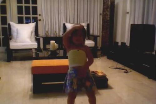 跳舞最早的网红叫什么,揭秘最早网红的舞蹈传奇